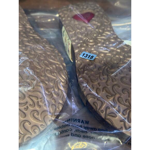 Think leather sandals size 10 - Picture 7 of 7